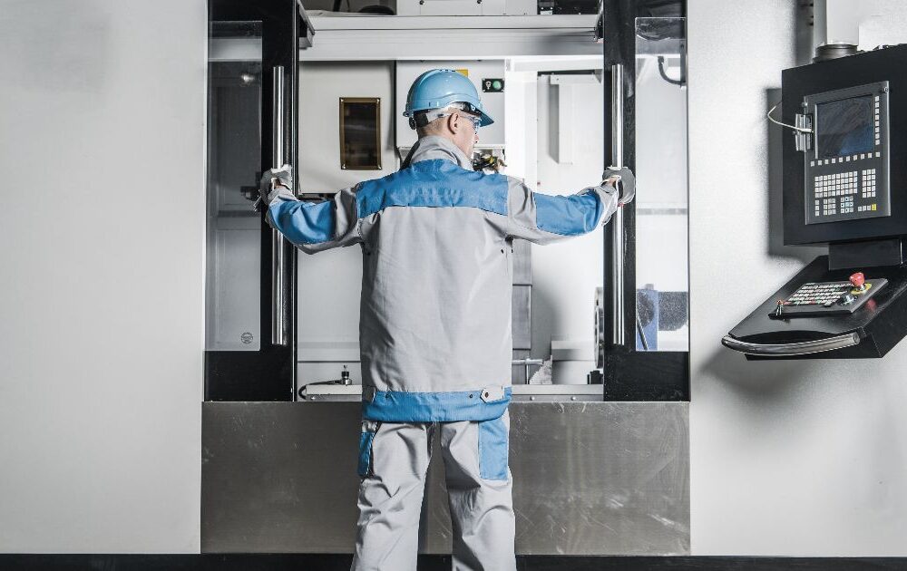 Preventive Repairs vs. Reactive Repairs for Elevators in Miami