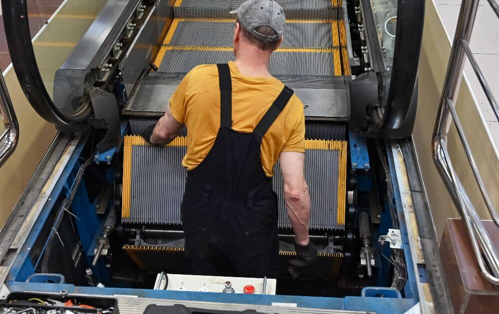 How Elevator Repair Works: From Diagnosis to Completion